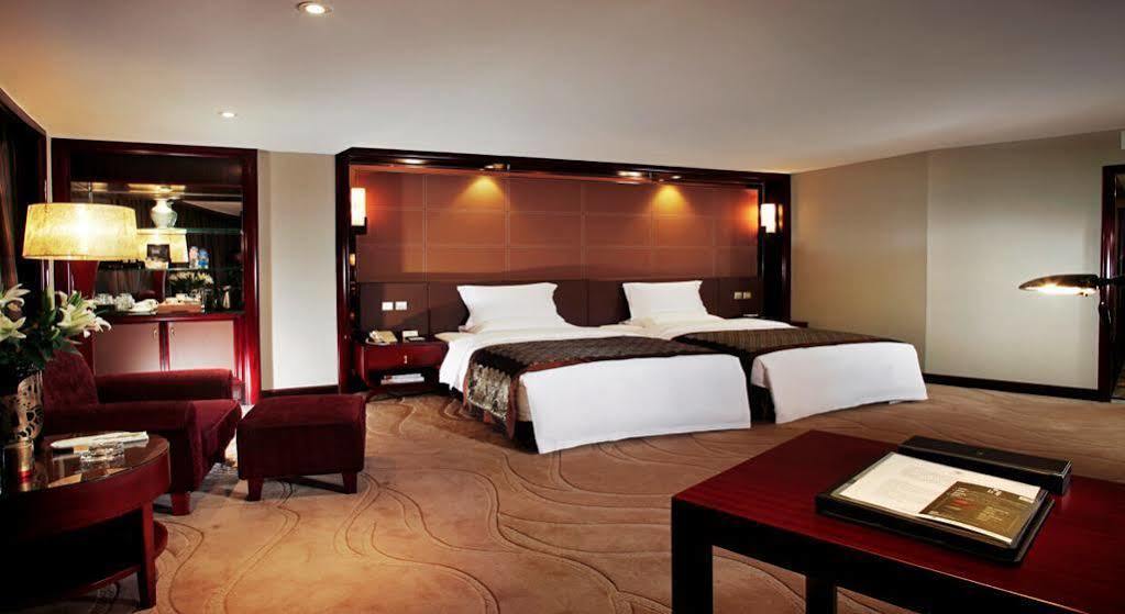 Empark Grand Hotel 重慶 エクステリア 写真