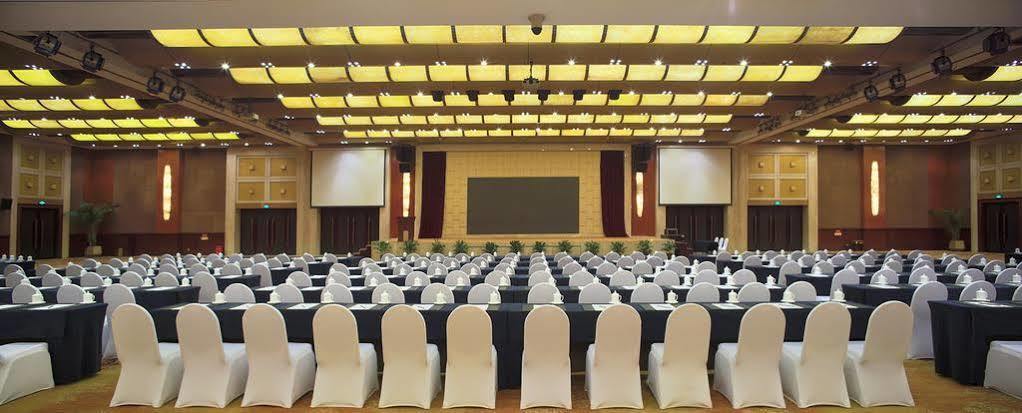 Empark Grand Hotel 重慶 エクステリア 写真